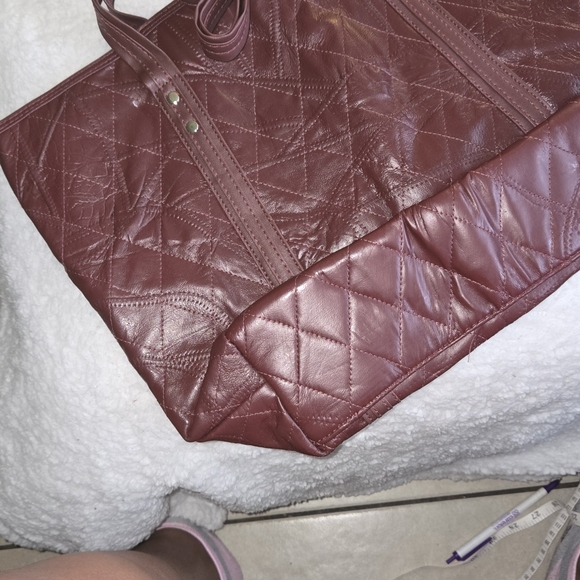 Women's Handbag - Picture 3 of 4